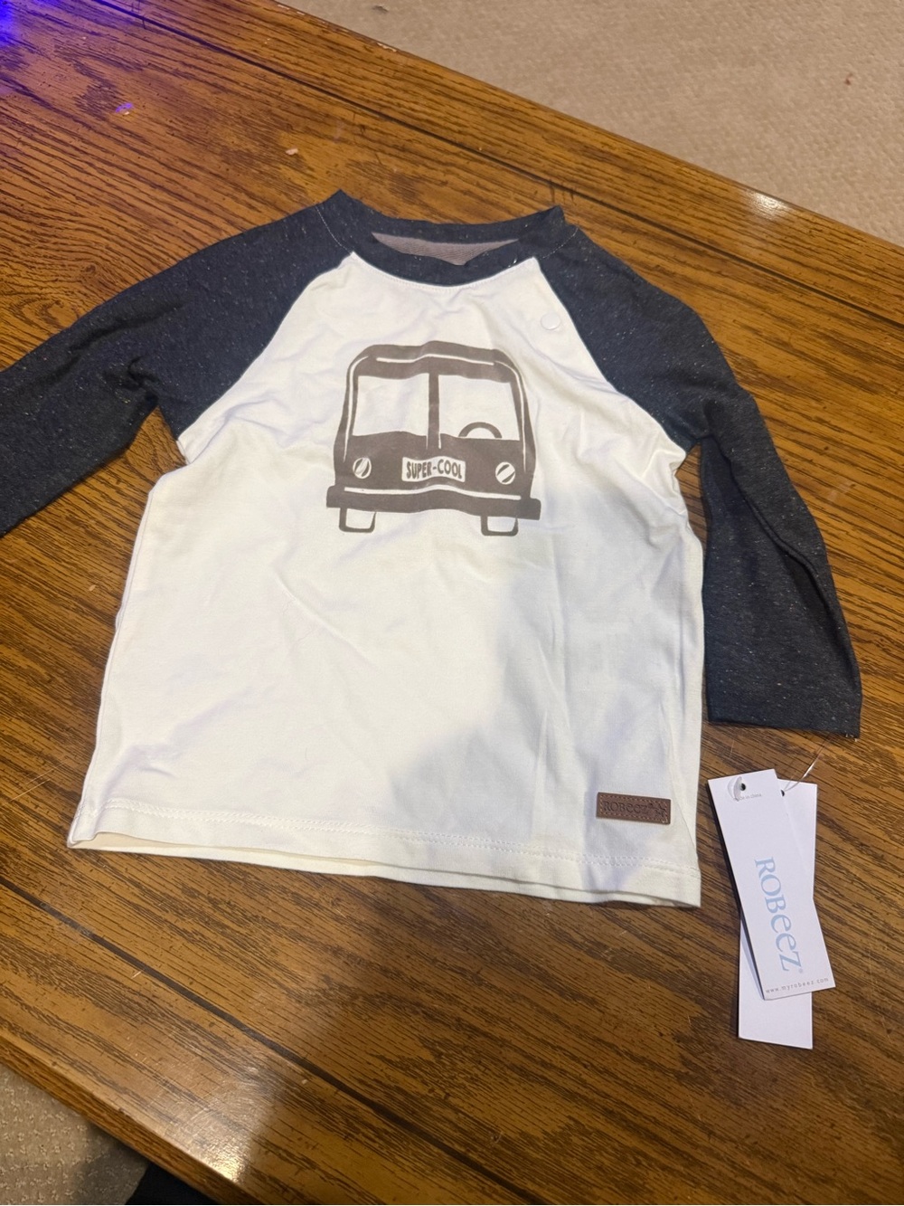 6 for $10 NWT Robeez White Bus Long Sleeve Tee